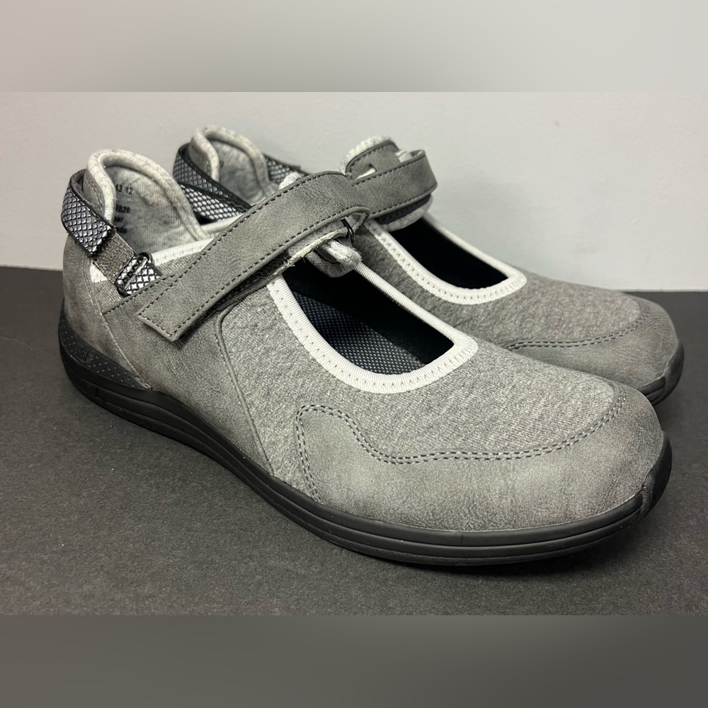 Drew-Buttercup Grey shoes, Size:7.5M, Pre-Owned